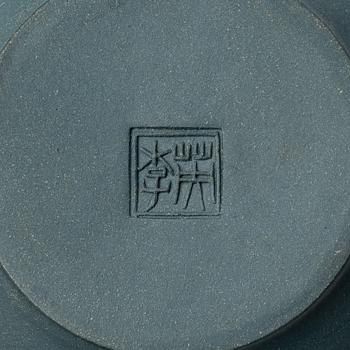 A group of three Chinese yixing 'gongfu' teapots, 1980s.