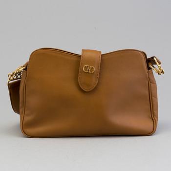 VALENTINO GARAVANI, a leather sholder bag.