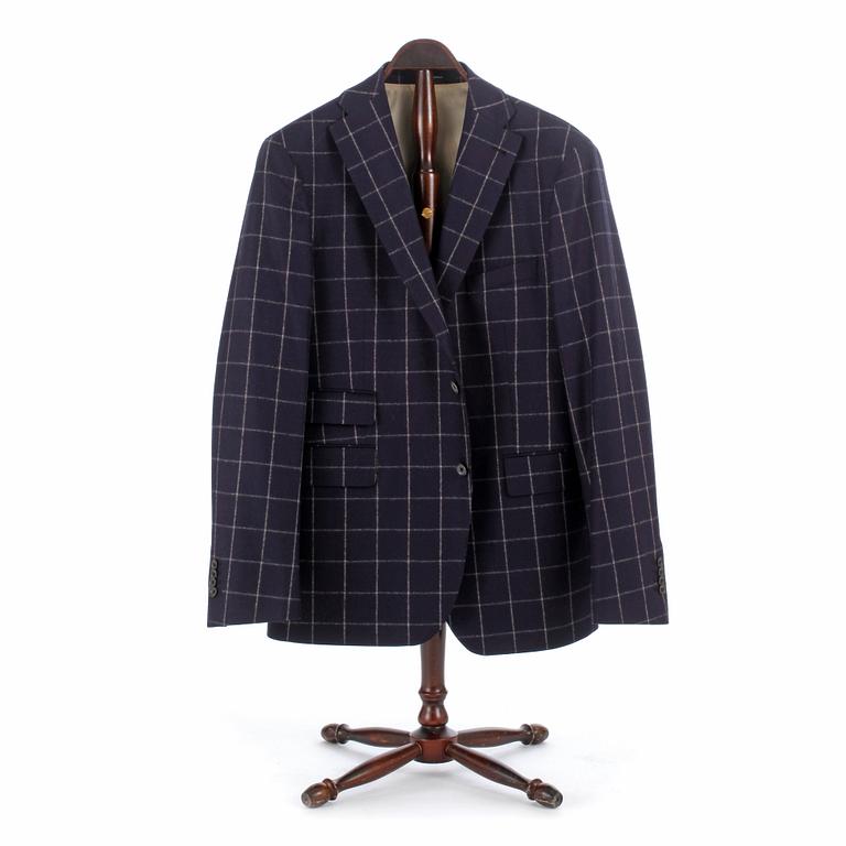 ROSE & BORN, a men's blue and white checkered wool suit consisting of jacket and pants, size 54.