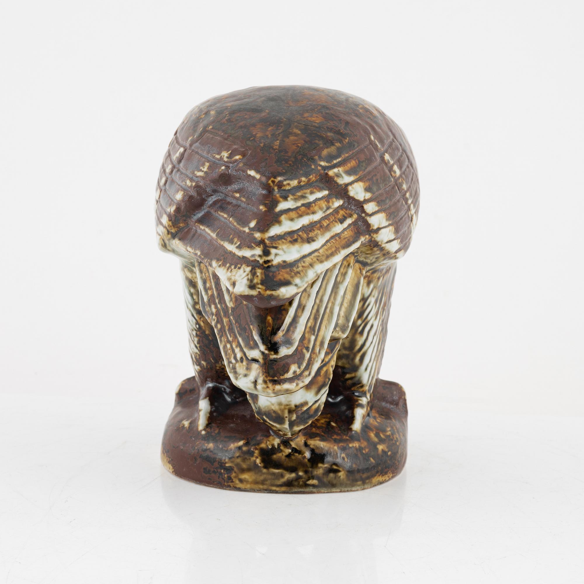 Lisa Larson, figurin, stengods, "Havsörn", för NK, Nordiska Kompaniet i samarbete med WWF, Gustavsberg.