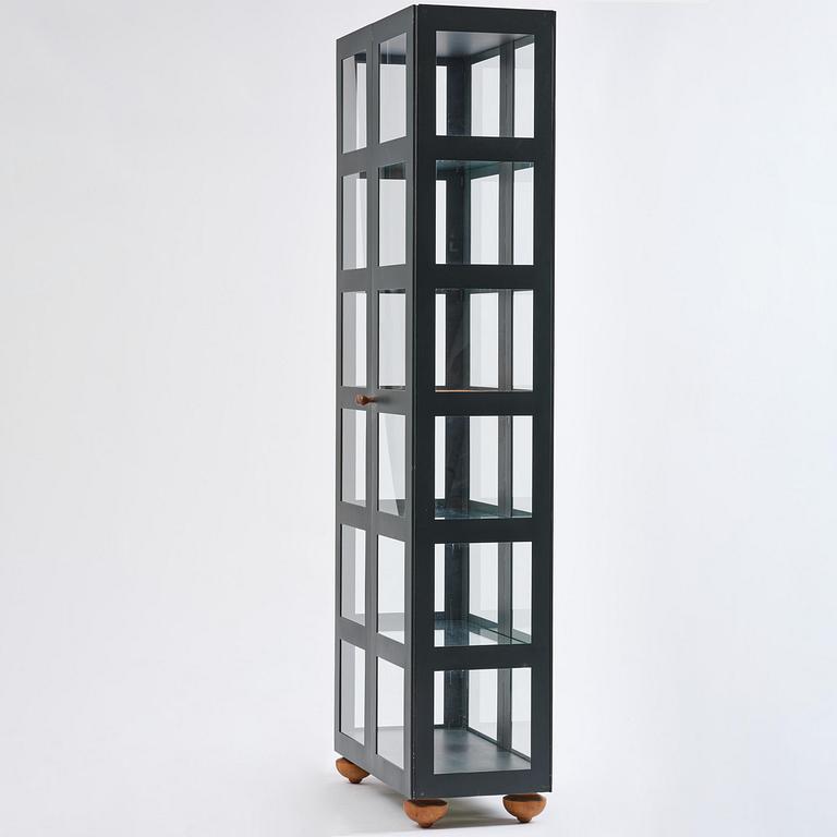 Johanna Lagercrantz, skåp, "Parad", ed. 43/55, Lammhults, efter 1990.