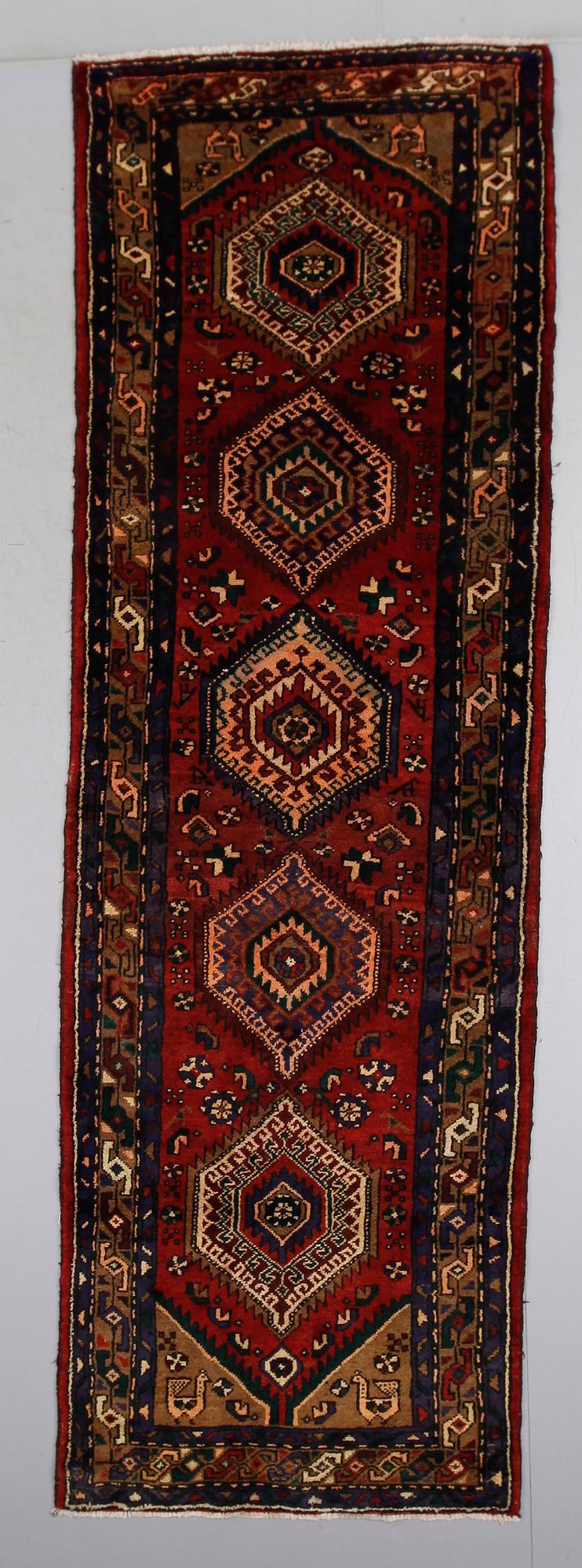 MATTA, Hamadan, 337 x 110 cm.
