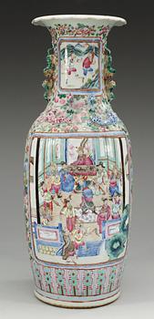 A 19th cent polychrome floor vase, late Qing dynasty.
