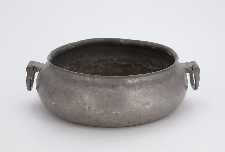GRÖTSKÅLAR samt SKÅL, 2+1, tenn, Stockholm och Nyköping, 1800-talets början.