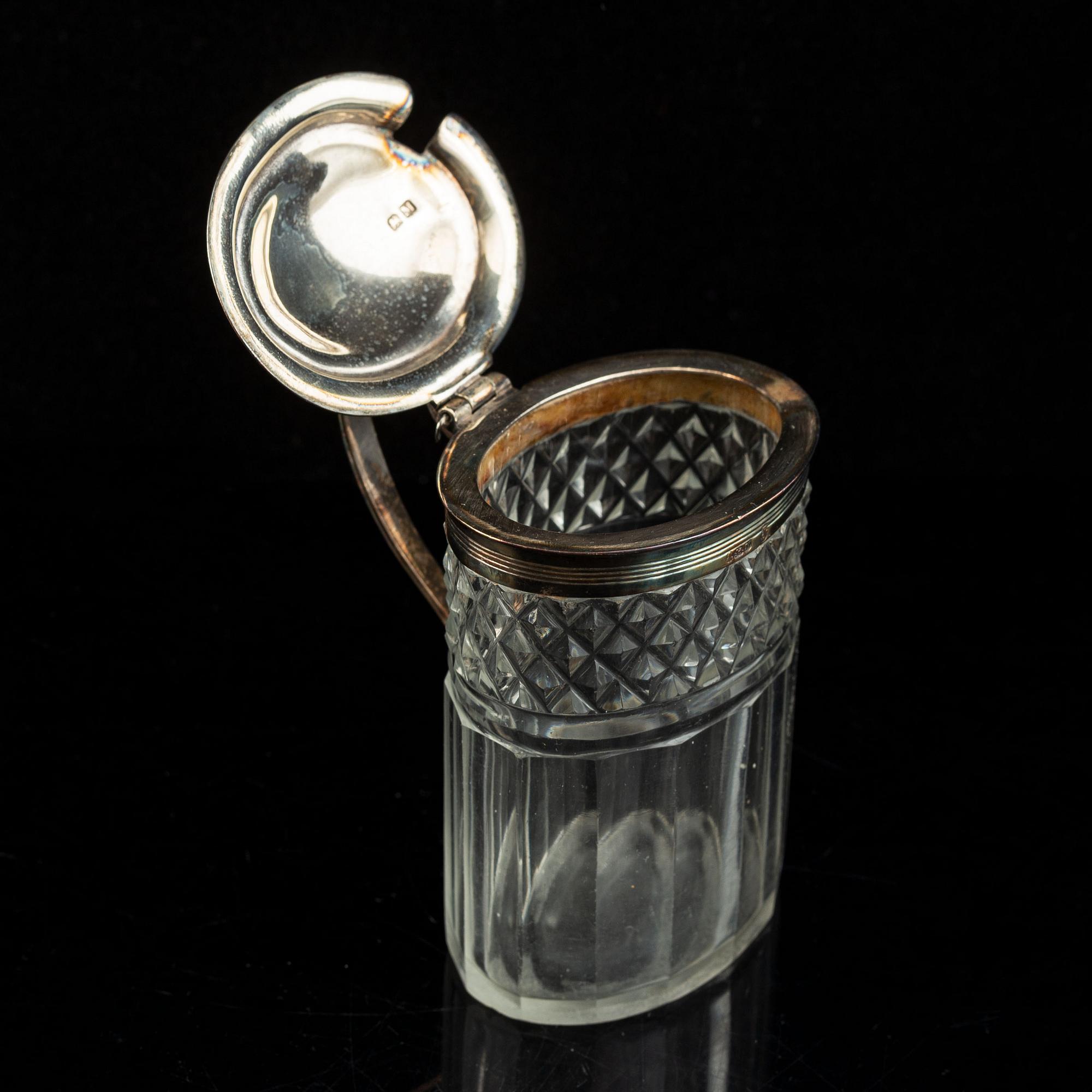 John Evans II, bordssurtout, silver, London 1839.