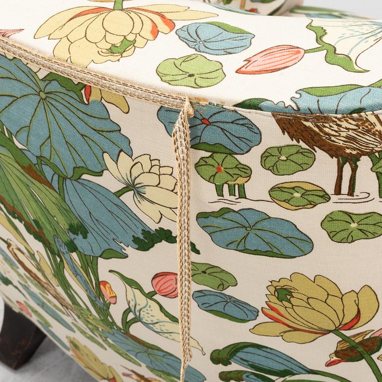 A pair of Swedish Modern armchairs, 1930's/40's.