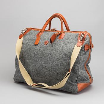 A FELISI WEEKEND BAG:.