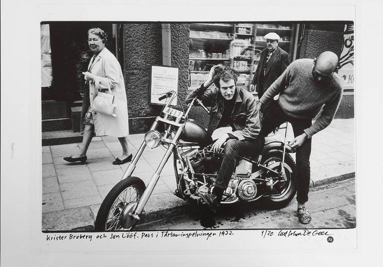 Carl Johan De Geer, "Krister Broberg och Jan Lööf. Paus i Tårtaninspelningen 1972".