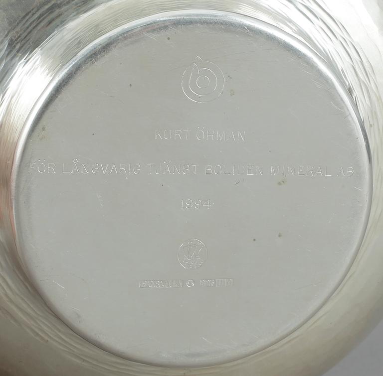SKÅL, sterlingsilver, Atelier Borgila, Stockholm, 1994, vikt ca 527 gram.