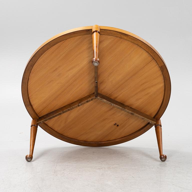 Josef Frank, soffbord, modell 2139, Firma Svenskt Tenn, efter 1985.