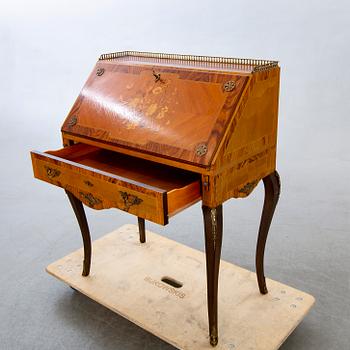 Sekretär Louis XV-stil 1900-talets mitt.
