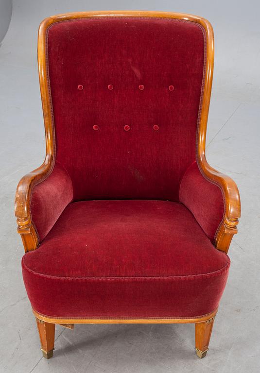 FÅTÖLJ, empirestil. 1900-talets första hälft.