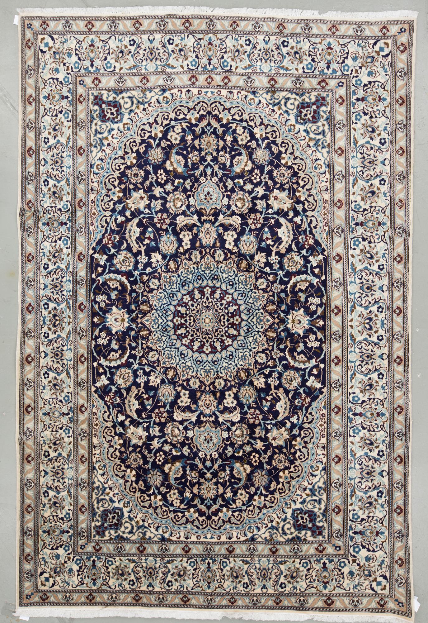MATTA, sannolikt Nain. Ca 295x195 cm.