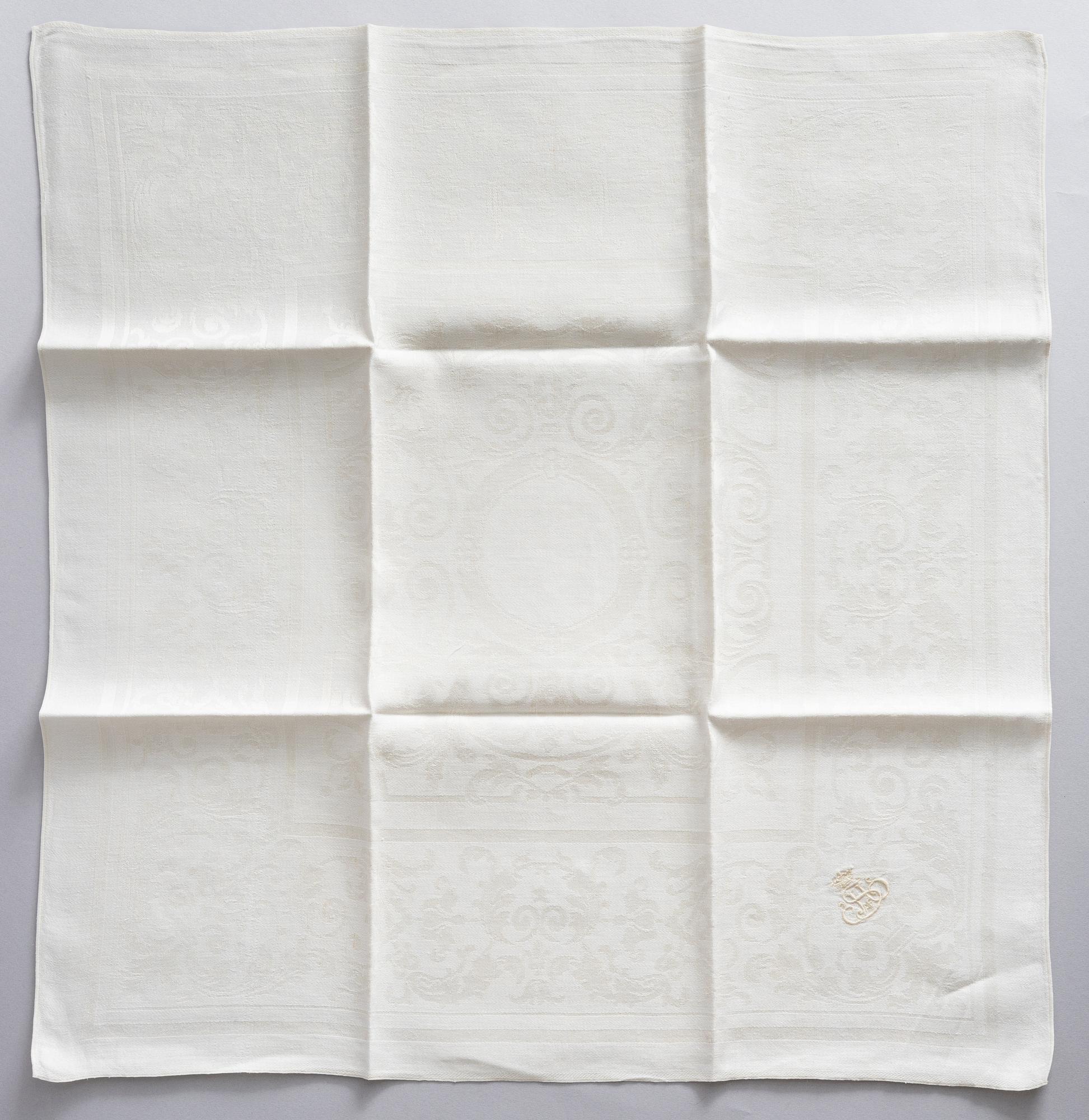 Two linnen table cloths and ten linnen napkins, Sweden, late 19th century.