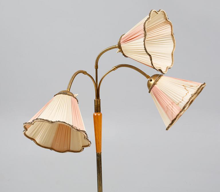 GOLVLAMPA, 1900-talets mitt.