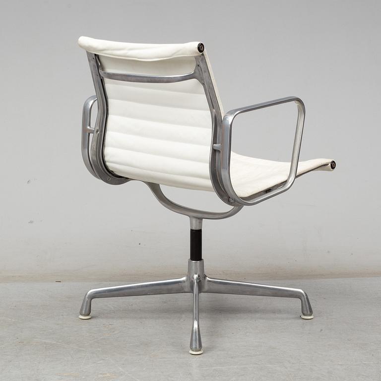 A second half of the 20th century chair by Charles & Ray Eames, no 938-138, Herman Miller.