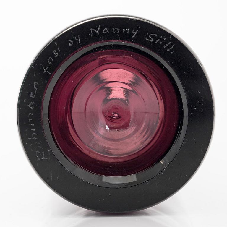 Nanny Still, flaskor, 10 st, signerade Riihimäen Lasi O.Y Nanny Still.