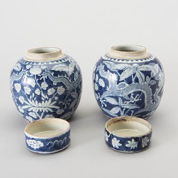 BOJANER ett par Kina  1800-tal porslin.