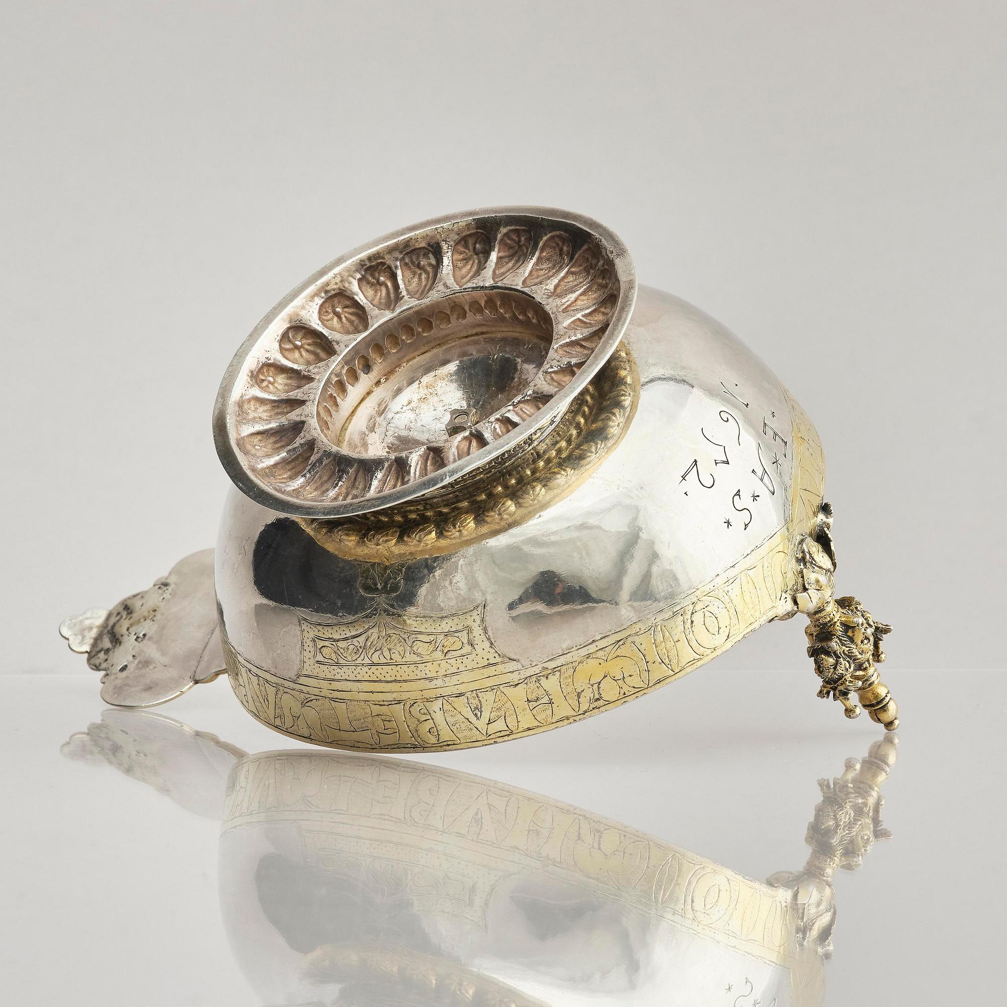 A parcel-gilt drinking bowl/kovsh, Nordic Renaissance, early 17th century possibly Uleåborg, Finland.