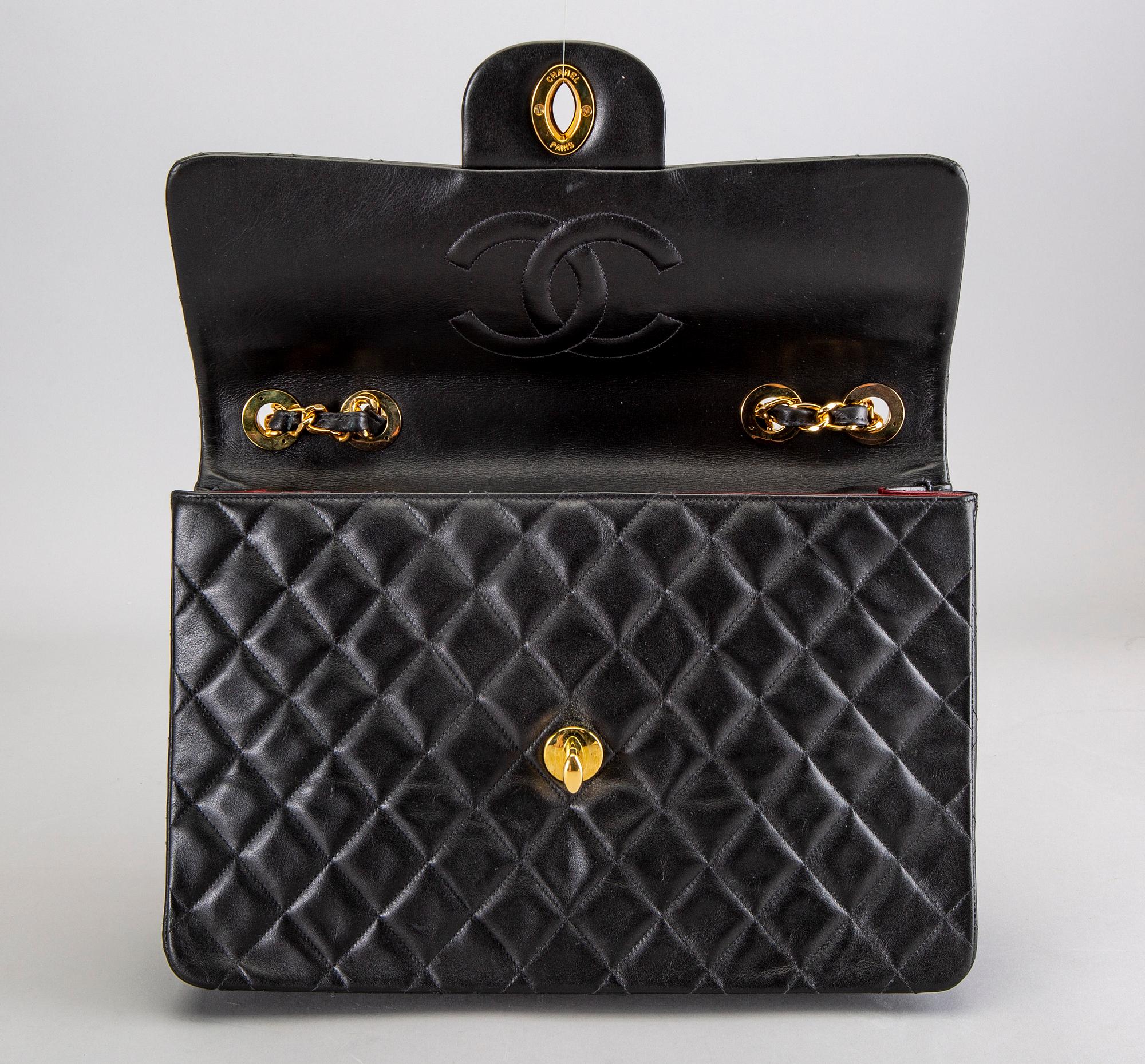 A Chanel maxi jumbo leather bag.