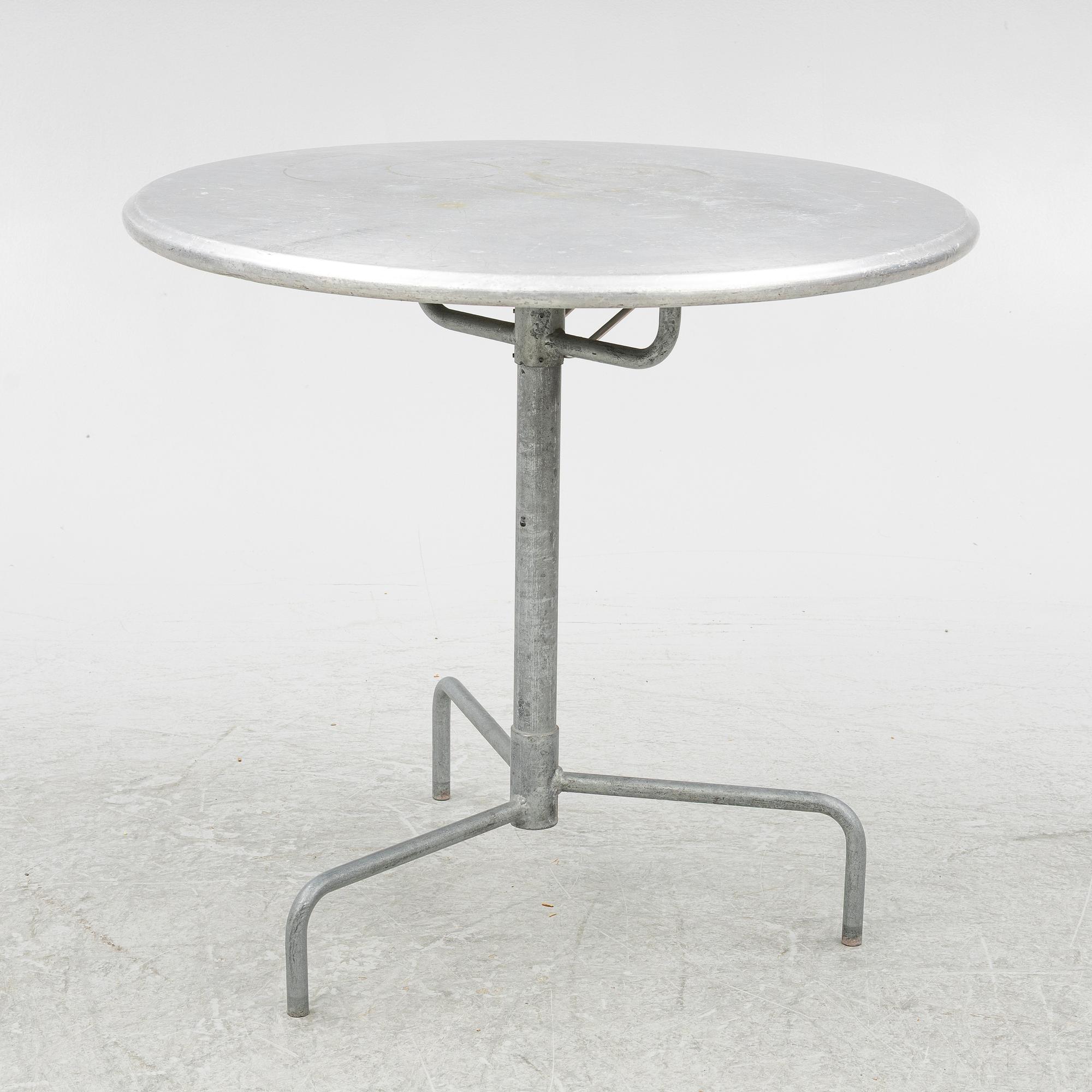 Jonas Bohlin, table, Nola.