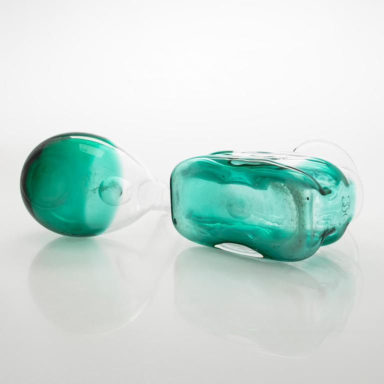 Helena Tynell, konstglas, 2 st, "Kuikka" och "Puteli", signerade Riihimäen Lasi O.Y. Helena Tynell.