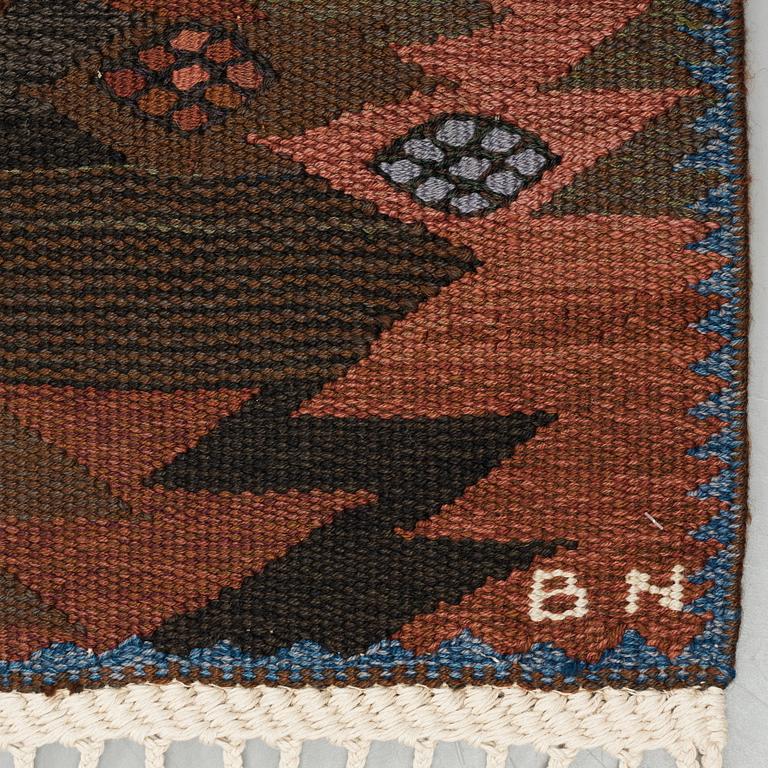 Barbro Nilsson, A carpet, "Tånga brun original", tapestry weave, ca 306,5-310 x 249,5-251,5 cm, signed AB MMF BN.