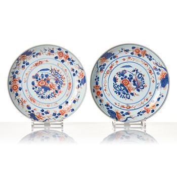 A set of six imari dishes, Qing dynasty, Kangxi (1662-1722).