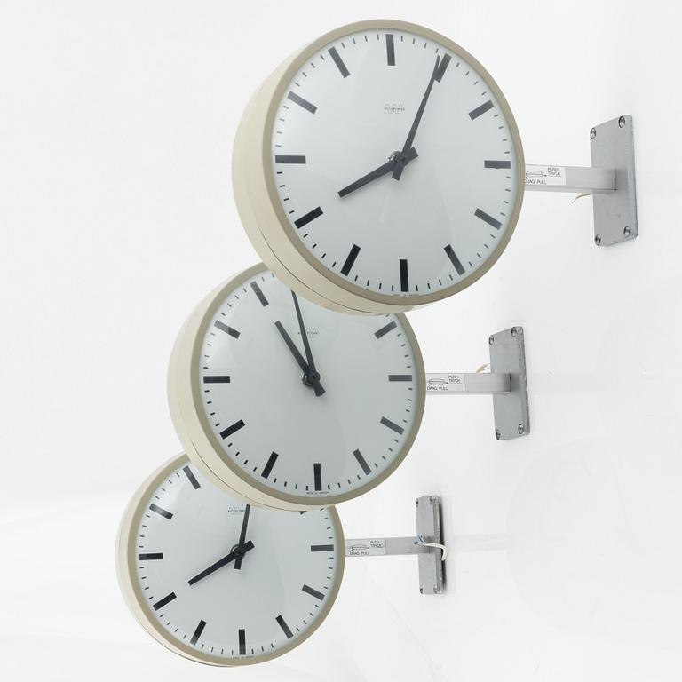 3 wall clocks, Töreboda, Sverige 20th Century.