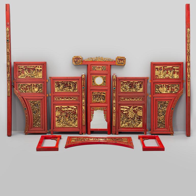 A Chinese carved front decoration for a bed, Qing dynasty 19th centrury.