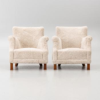 Pair of armchairs, Swedish Modern, mid-20th century.