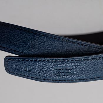 HERMÈS, a 'Collier de Chien' reversible leather belt, 2008. Size 90.