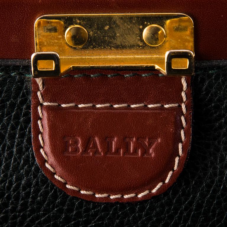 BALLY LEATHER WEEKEND BAG.