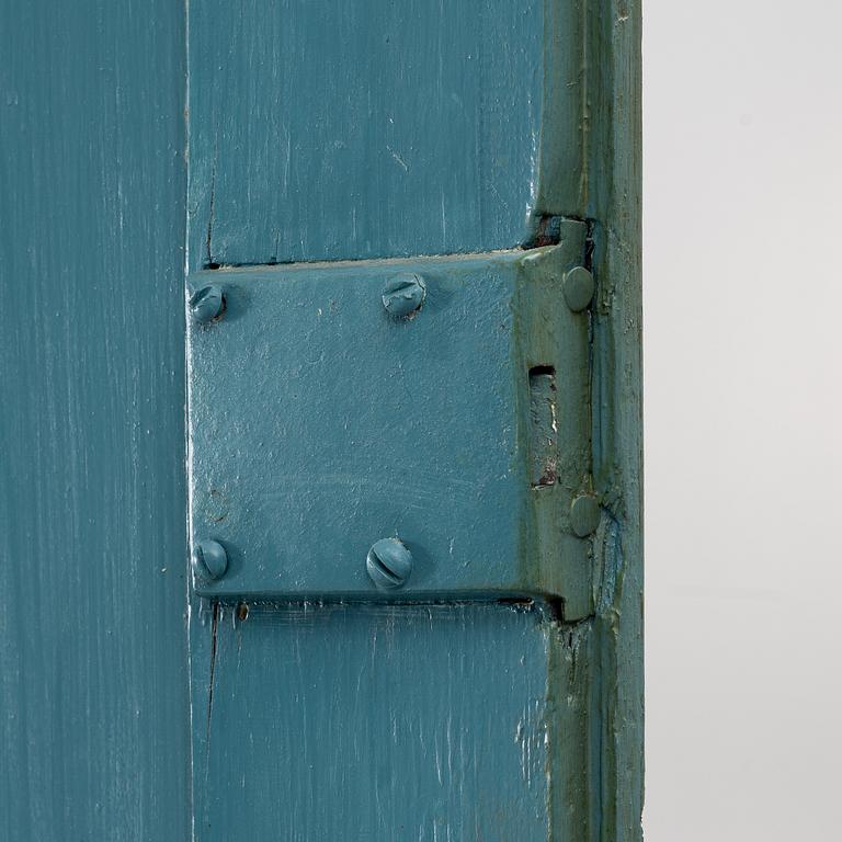 Corner cabinet, 18th/19th century.
