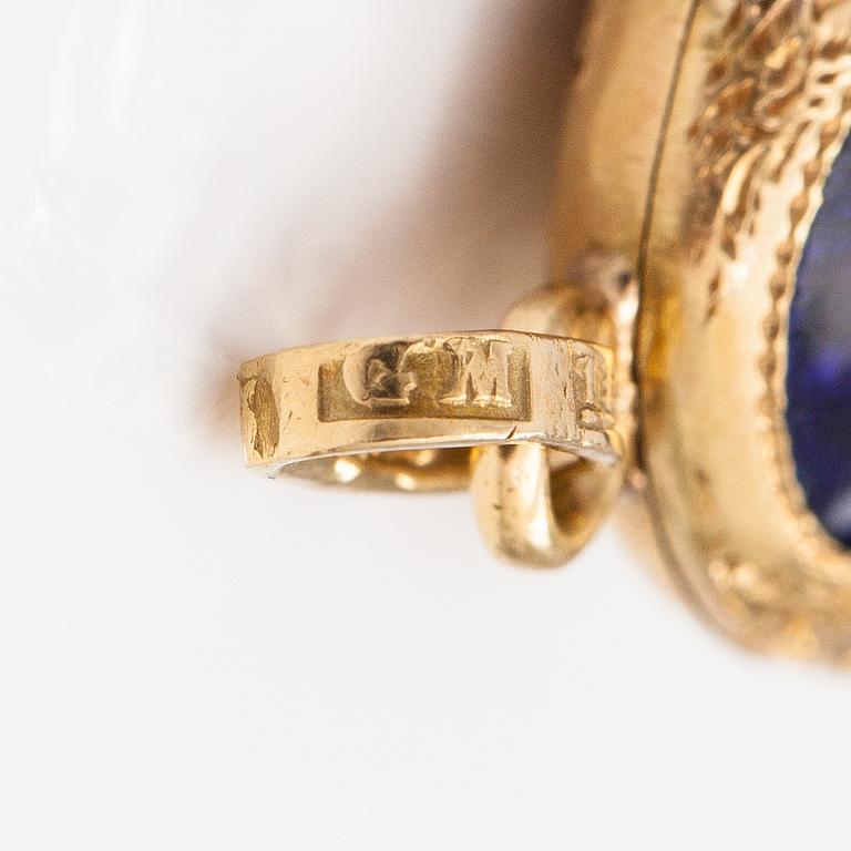 An 18K gold and silver pendant with enamel and rose-cut diamonds. Gustaf Möllenborg, Stockholm 1810.