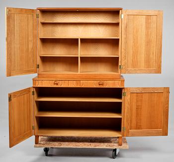 SKÅP, "Calmare Nyckel", Carl Malmsten, 1900-talets andra hälft.