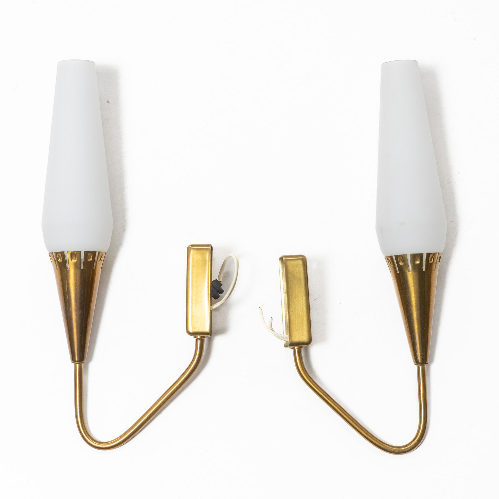 Harald Notini, Vägglampor, ett par, modell 8831, Böhlmarks, 1950-tal.