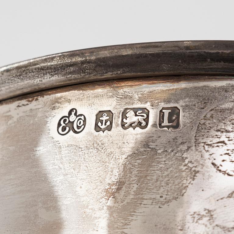 A sterling silver bowl, Elkington & Co Ltd Birmingham England 1935.