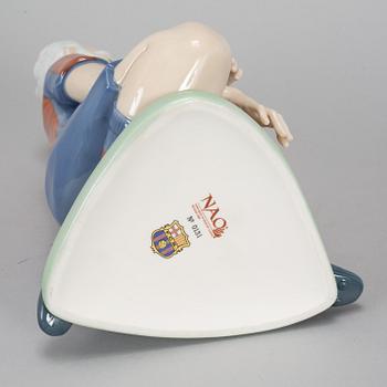 A Lladro porcelain figurine special edition for FC Barcelona.