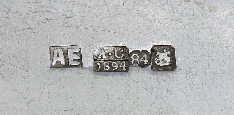 CIGARETT- SAMT CIGARRETUIER, 3 st, silver, bla Moskva, 1870-90-tal. Totalvikt ca 450 gram.