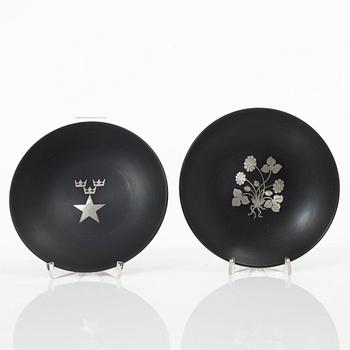 Five dishes, and one box with gaming chips, isolite with silver decor, Perstorp, Sweden, mid-20th century.