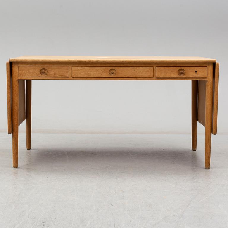 HANS J WEGNER, skrivbord med klaffar, AT-305, Andreas Tuck.