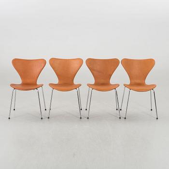ARNE JACOBSEN, 6 st stolar, "Sjuan", Fritz Hansen.