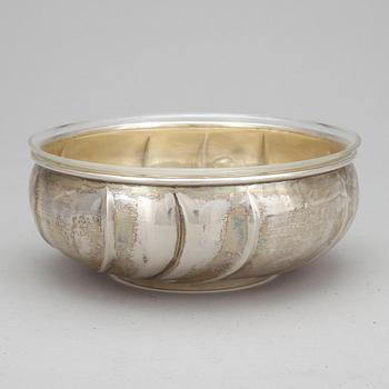 SKÅL, silver, Stockholm, 1917. Vikt ca 200 gram.