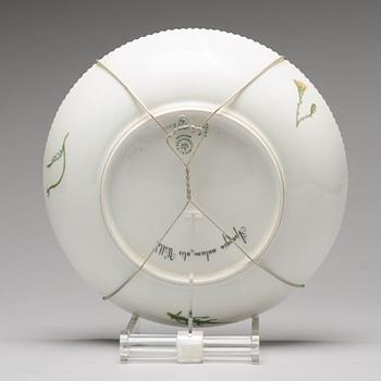 A set of five Royal Copenhagen 'Flora Danica' dishes, Denmark, 20th Century.