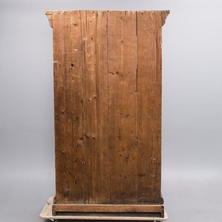 SKÅP, allmoge, bär datering 1833.