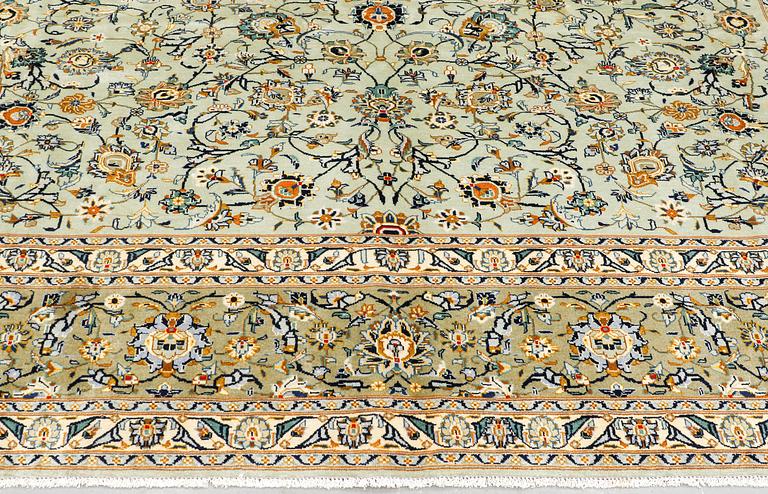 A carpet, Kashan, ca 396 x 314 cm.