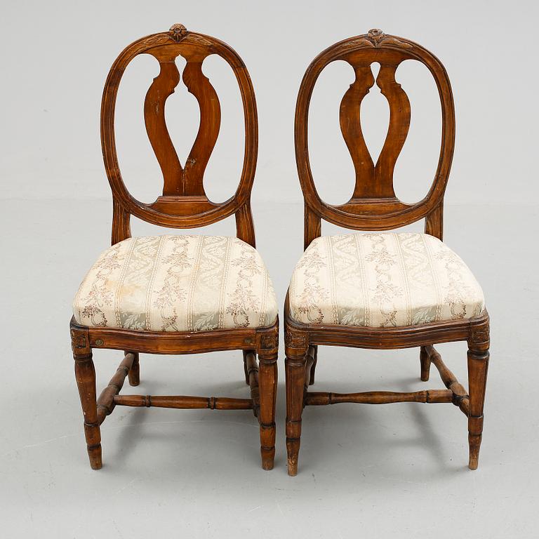 STOLAR, ett par, gustavianska, 1700-talets slut.