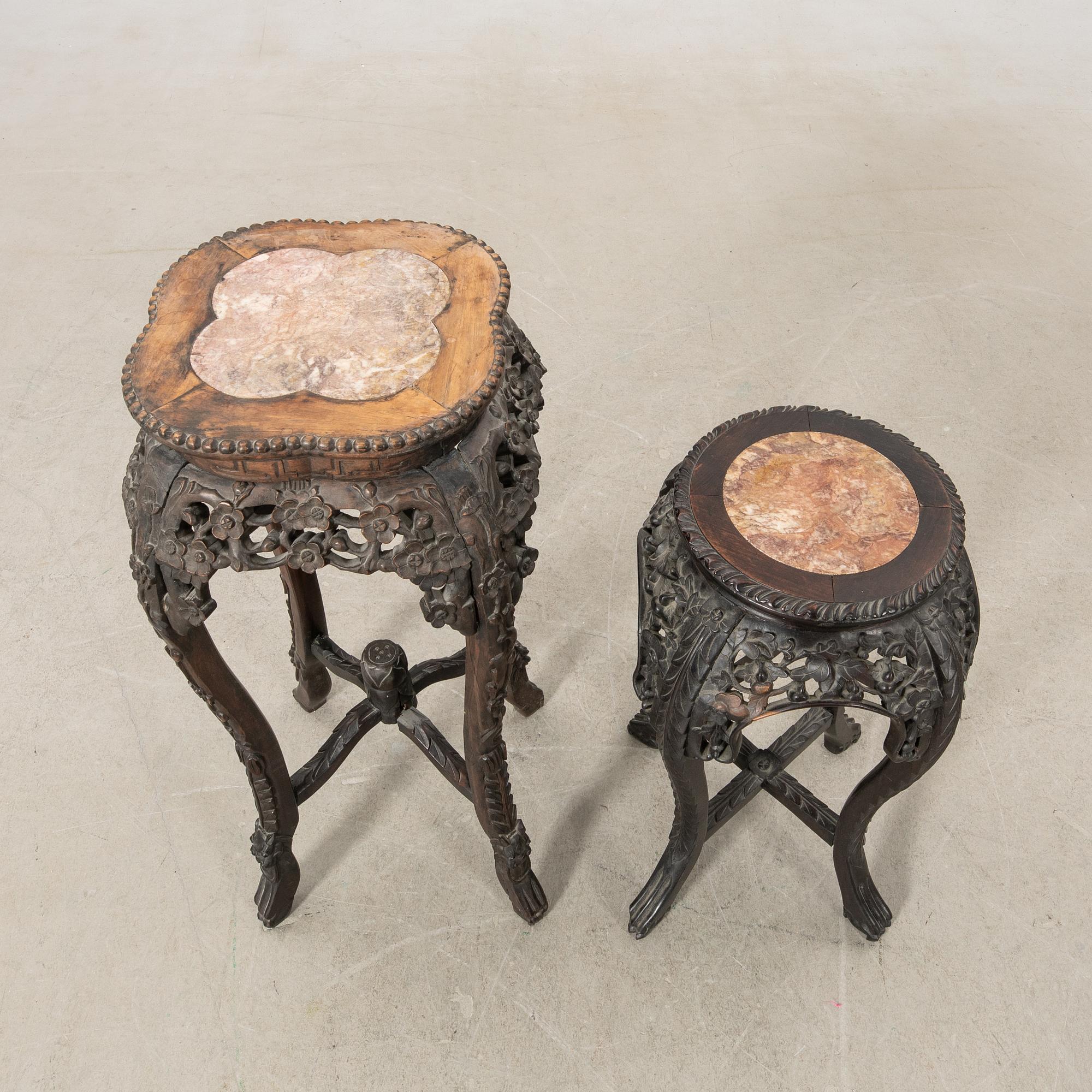 Piedestaler 2 st Kina 1900-tal.