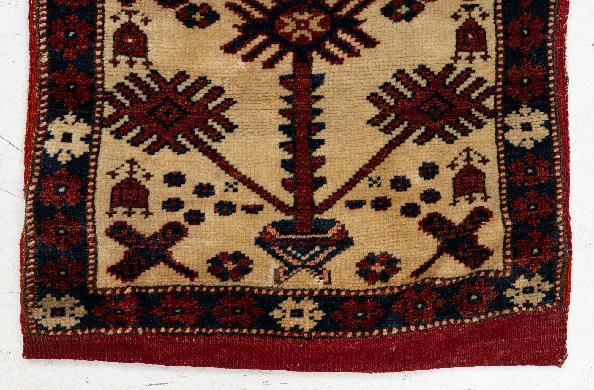 A semi-antique saddlebag, Soma/Bergama area, Western Anatolia, c. 124 x 46 cm.